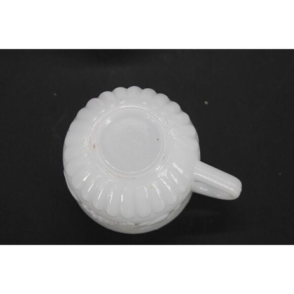 Set Of 8 Vintage Fruit Decorated Pressed Fused Milk Glass Punch Cups MINT - Picture 6 of 8